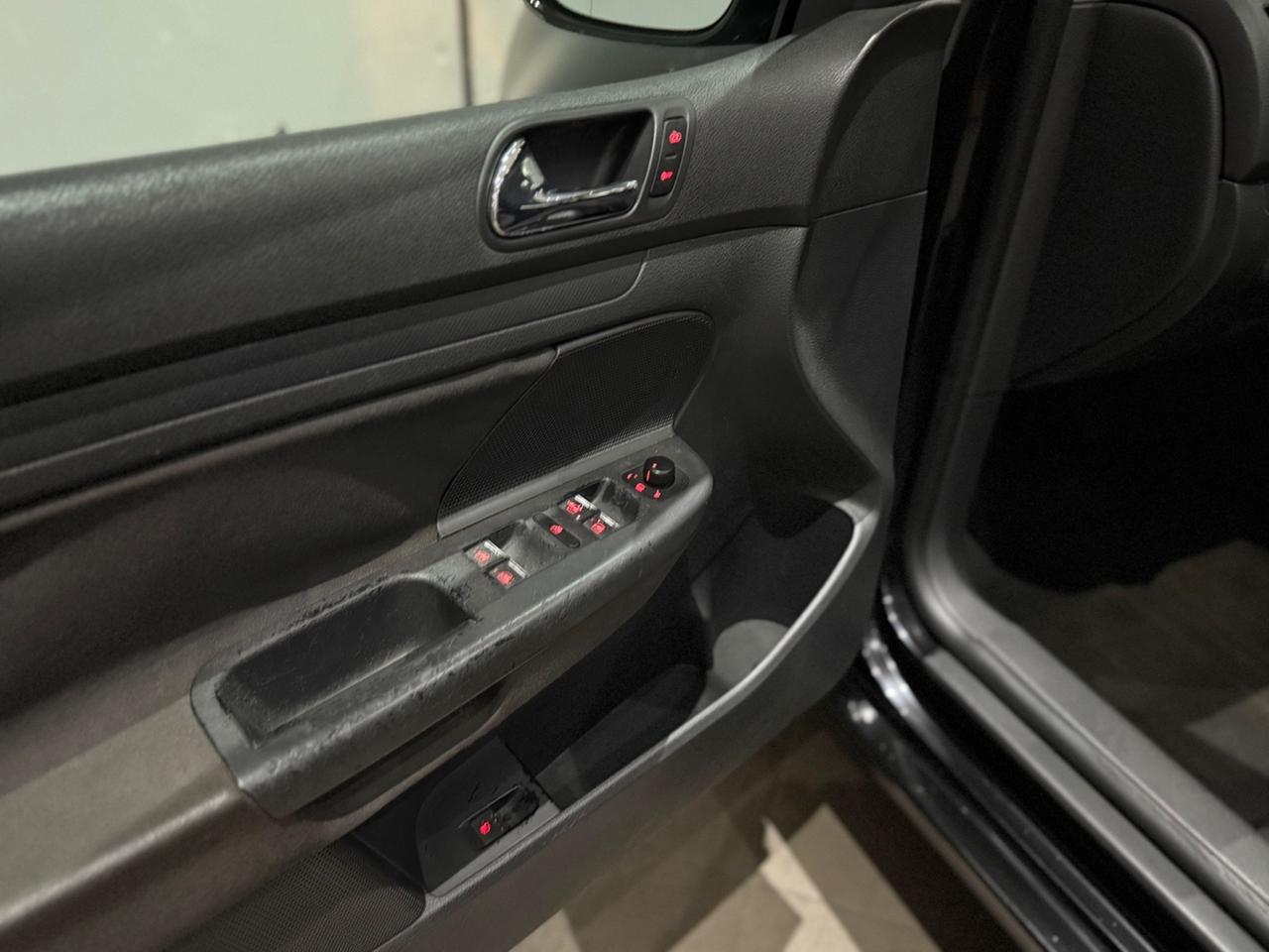 Volkswagen Golf 1.9TDI Sportline Per Neopatentati