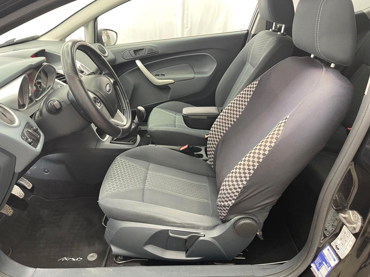 Ford Fiesta 1.4 TDCI PRONTA CONSEGNA FINANZIABILE SENZA BUSTA