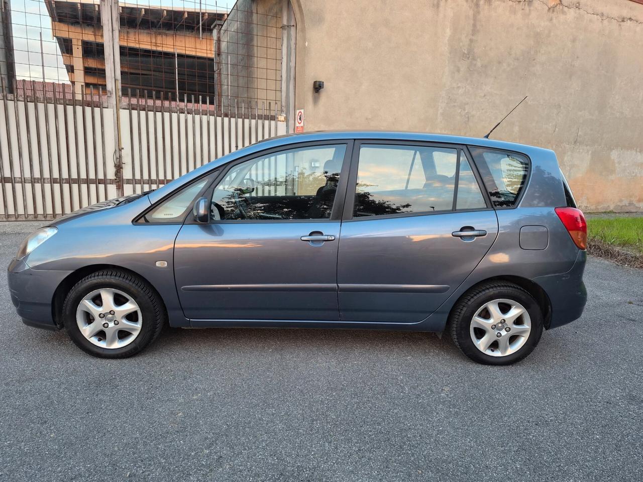Toyota Corolla Verso 1.6 16V