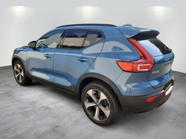 VOLVO XC40 B3 automatico Plus Dark