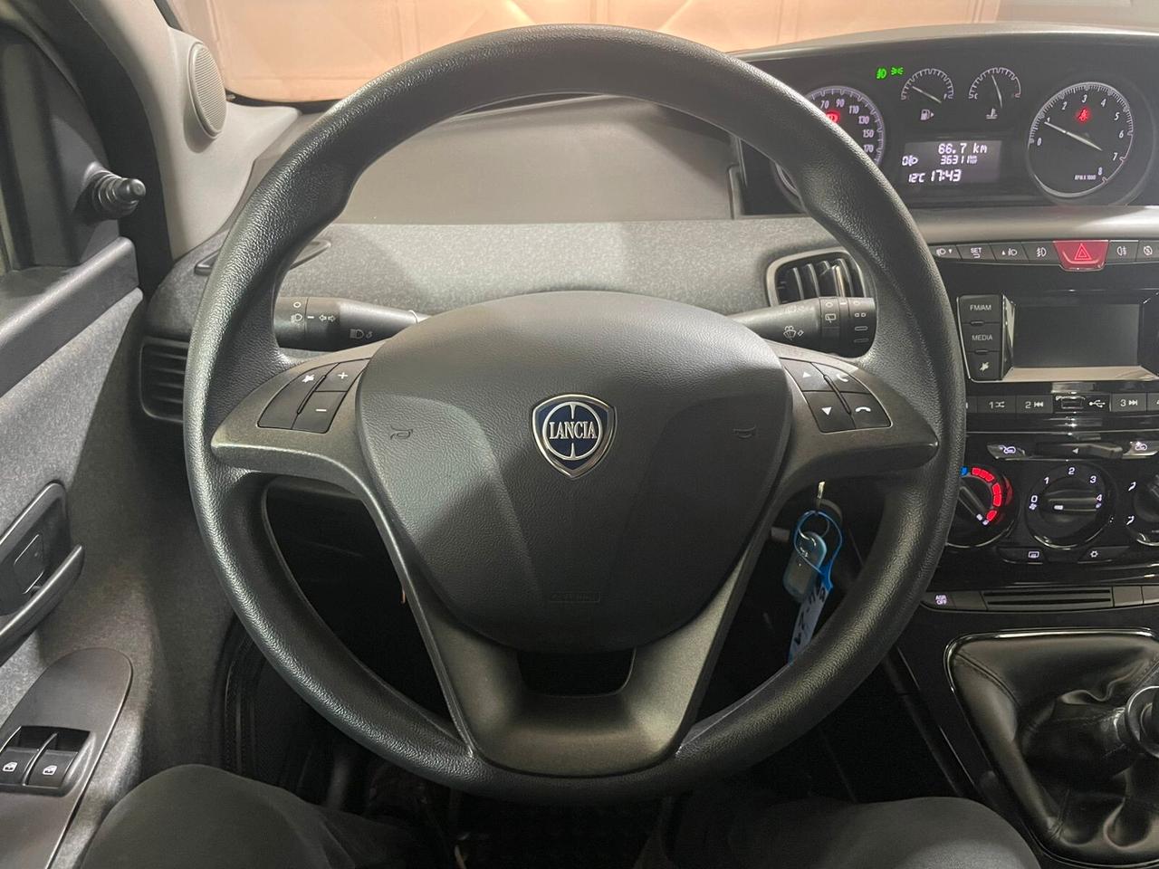 Lancia Ypsilon 1.2 69 CV 5 porte S&S Elefantino Blu