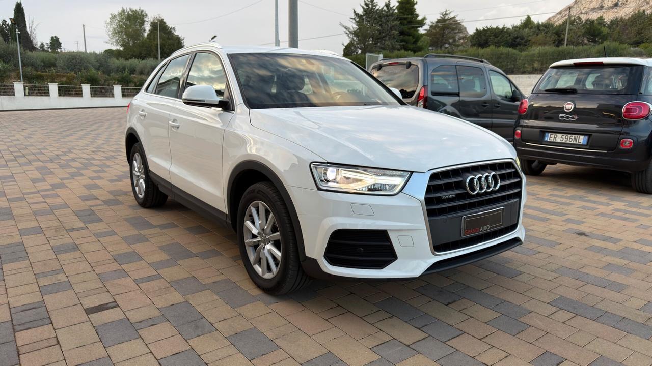 Audi Q3 2.0 TDI 150 CV quattro S tronic Sport