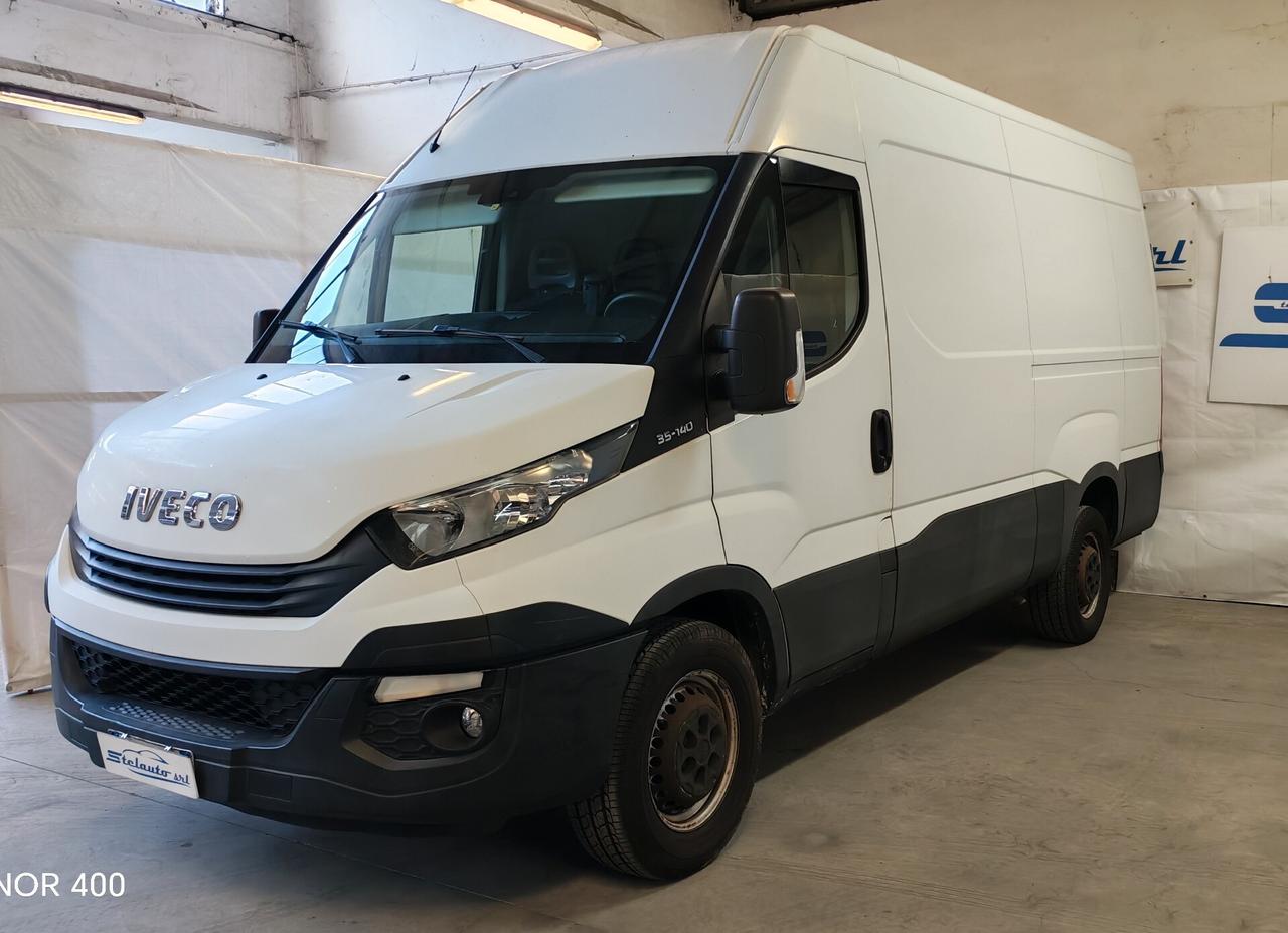Iveco Daily 2.3 HPT DIESEL 2017 EURO 6