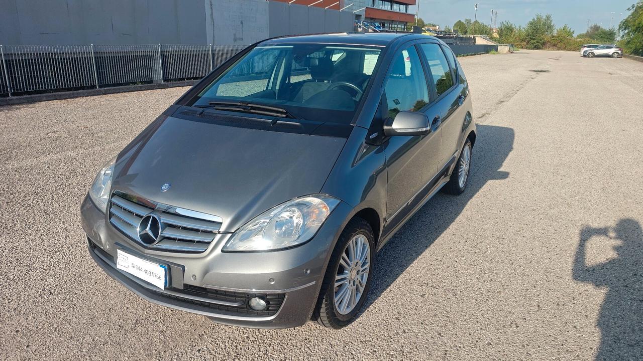 Mercedes A160 Benzina – Tagliandata, Gomme Nuove, Garanzia 12 Mesi