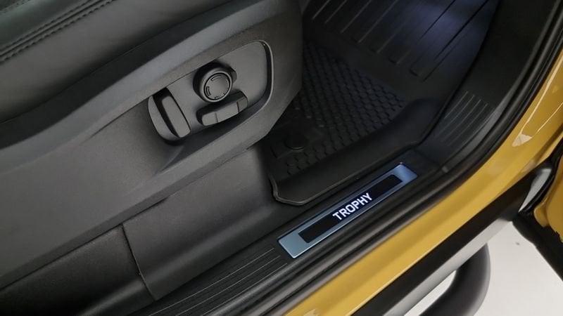 Land Rover Defender D350 AWD Auto 110 Trophy Edition