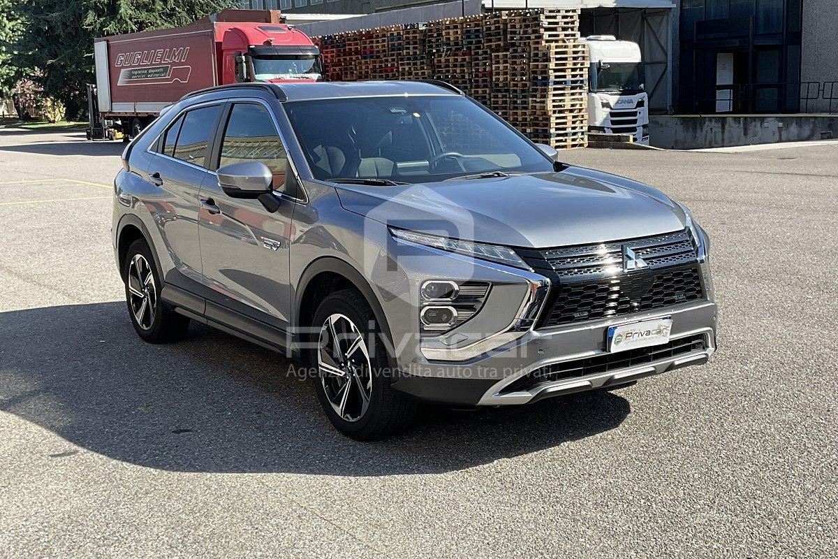 MITSUBISHI Eclipse Cross 2.4 MIVEC 4WD PHEV Instyle SDA Pack 0