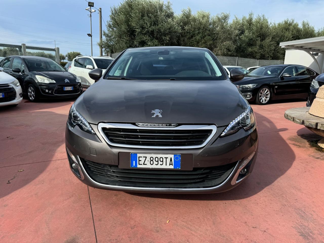 Peugeot 308 BlueHDi 120 S&S EAT6 SW Allure