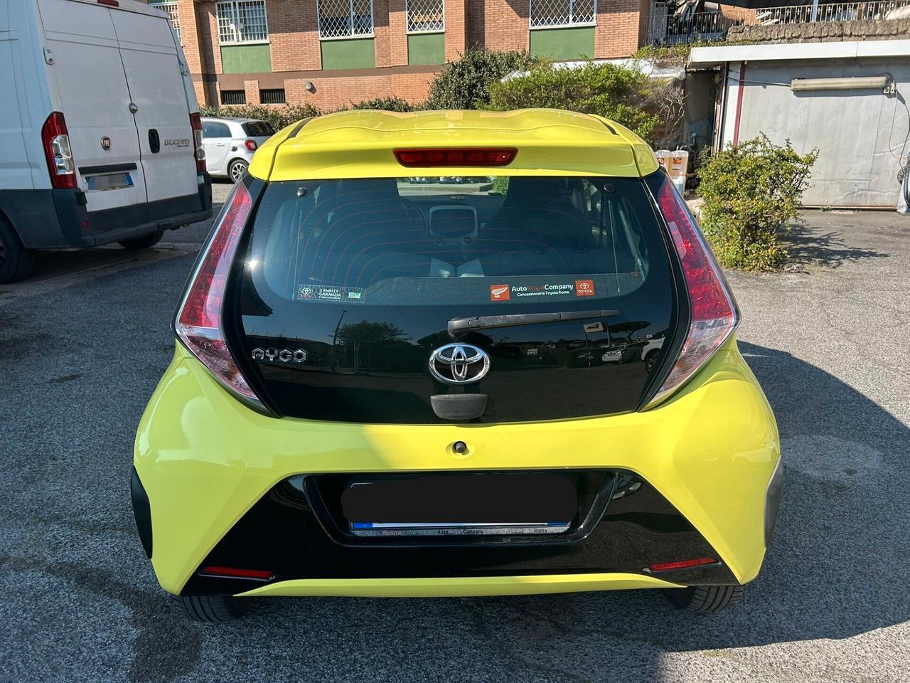 Toyota Aygo 1.0 VVT-i 69 CV 5 porte x-cool TSS