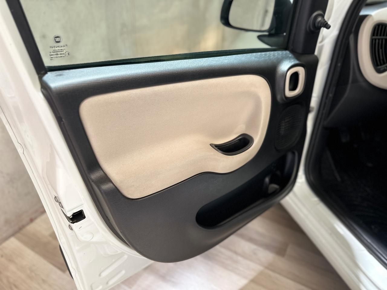 Fiat Panda 1.2 Lounge E6 2015