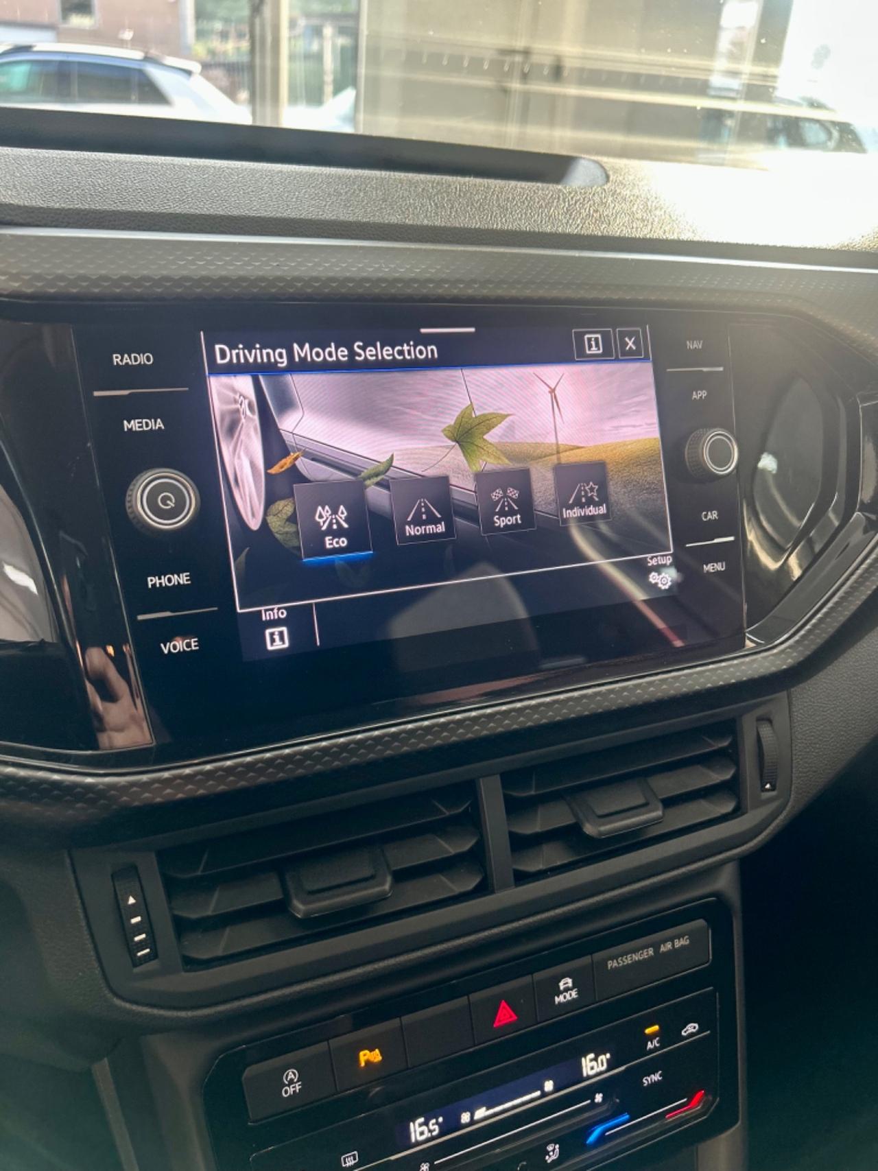 Volkswagen T-Cross 110 CV R LINE FINANZIABILE
