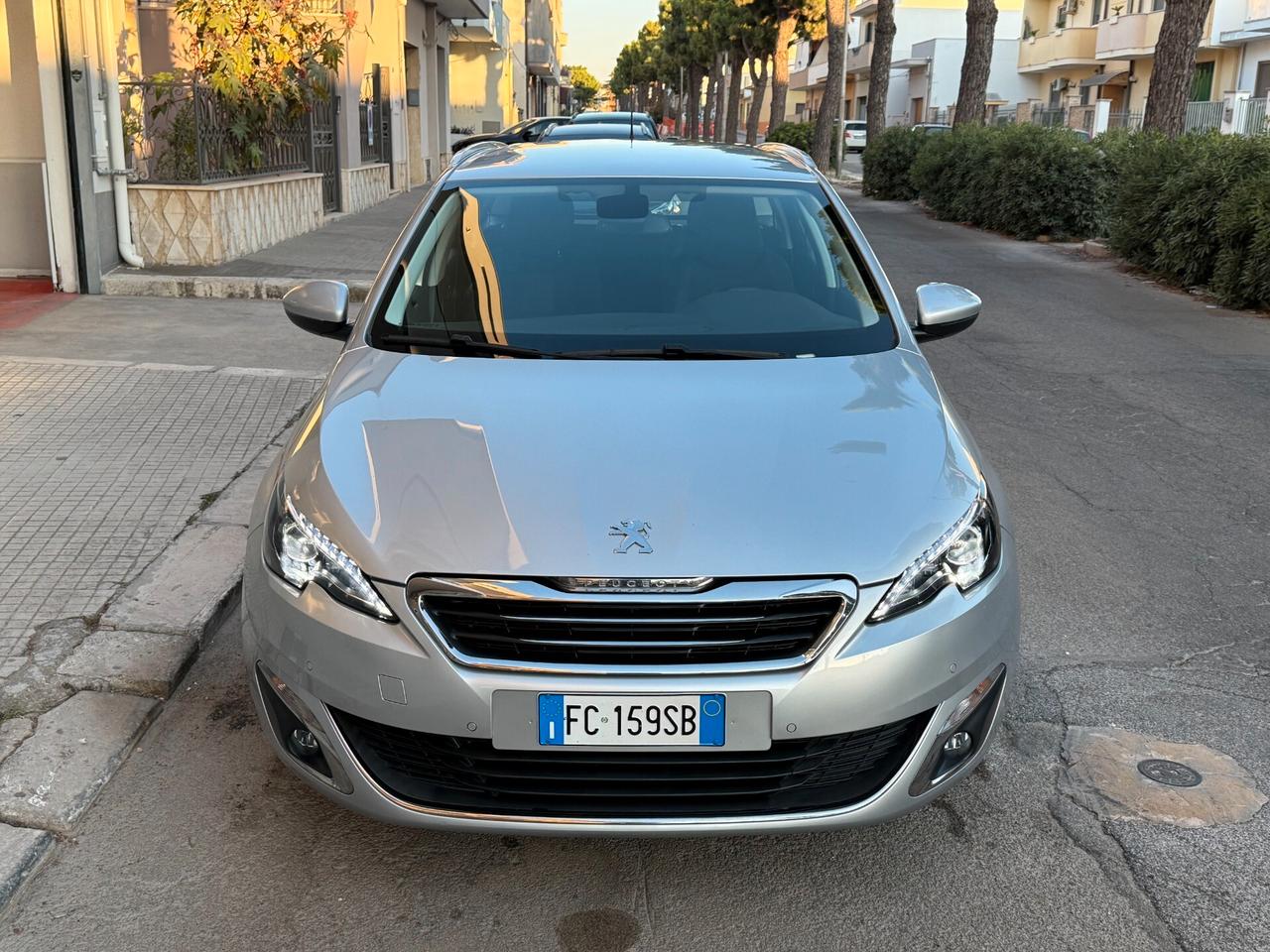 Peugeot 308 BlueHDi SW Allure NAVI FULL LED - 2016