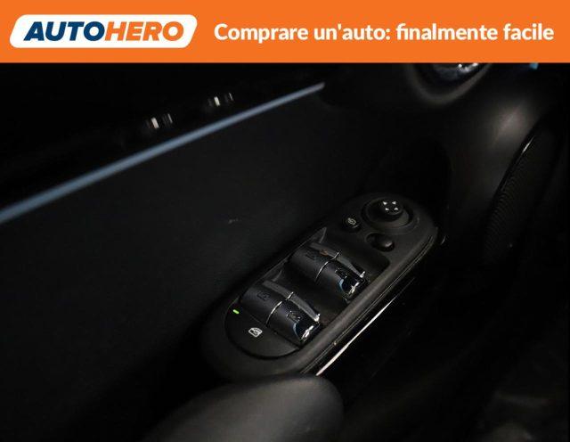 MINI Cooper 1.5 Cooper Essential 5 porte