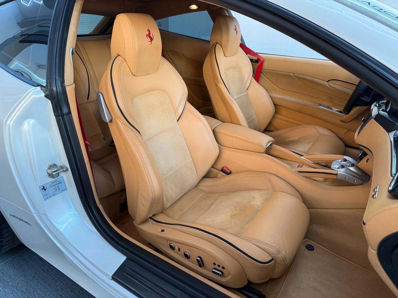 Ferrari FF 2012 Tailor Made – Full Optional – Bianco Perla – Tagliandi Ferrari