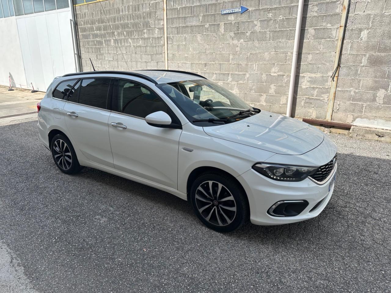 Fiat Tipo 1.6 Mjt S&S SW Lounge autom