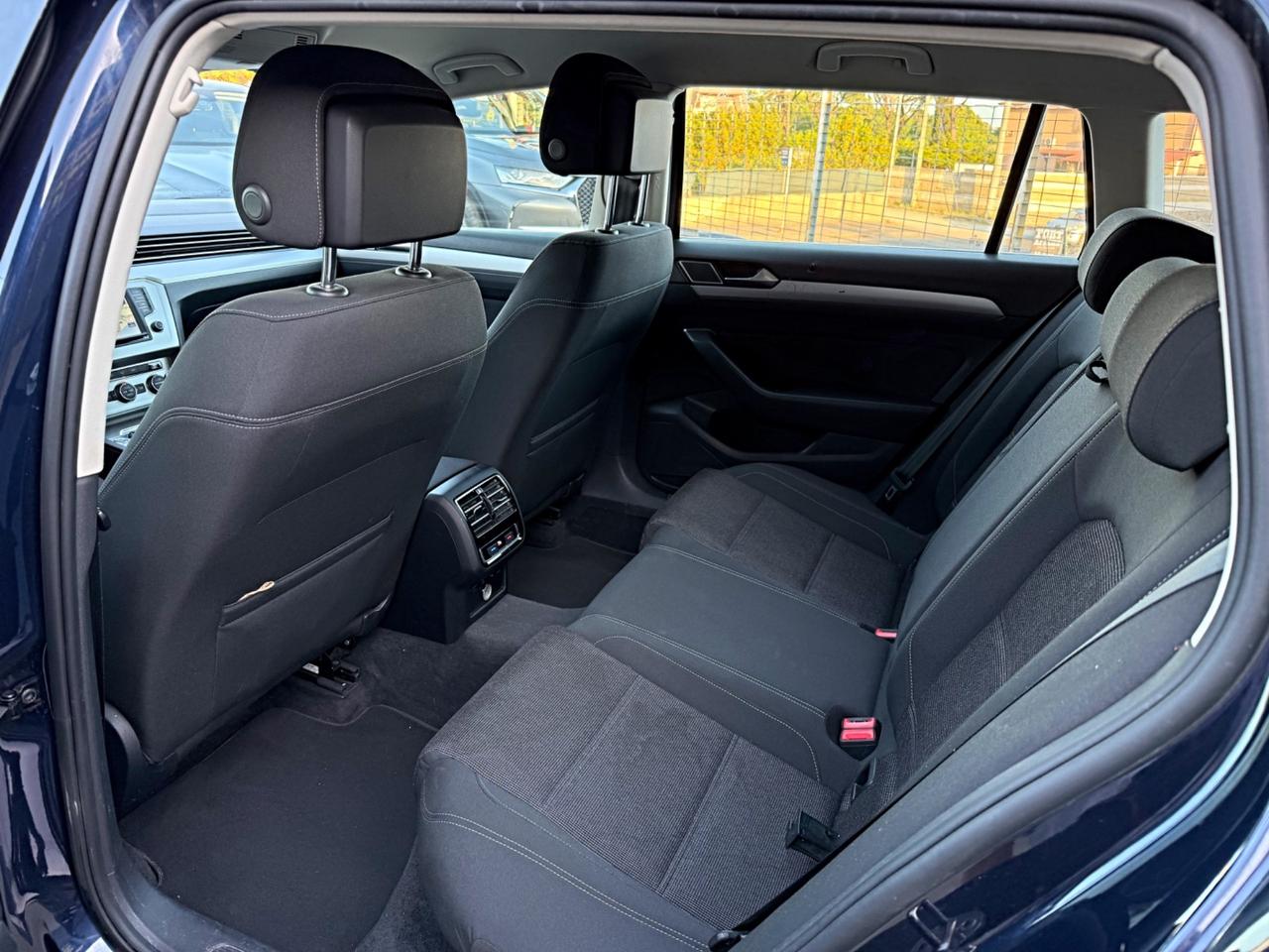 Volkswagen Passat Variant 2.0 TDI DSG Highline BlueMotion Technology