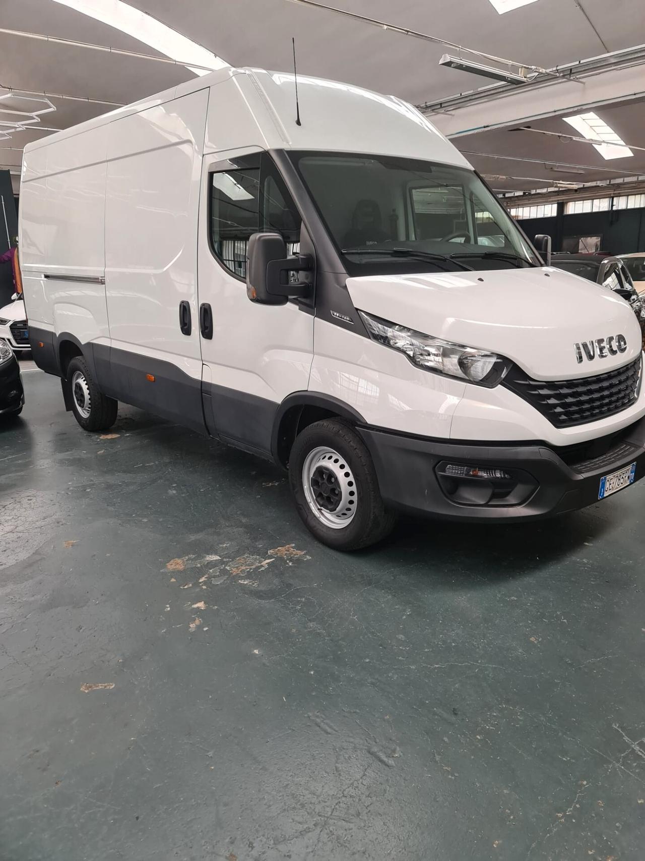 IVECO DAILY 3 POSTI 2300 136CV 2021 PM-TM AUTOCARRO PREZZO FINITO