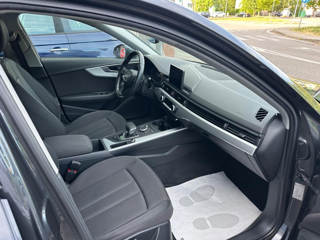 Audi A4 Avant 2.0 TDI 150 CV ultra S tronic