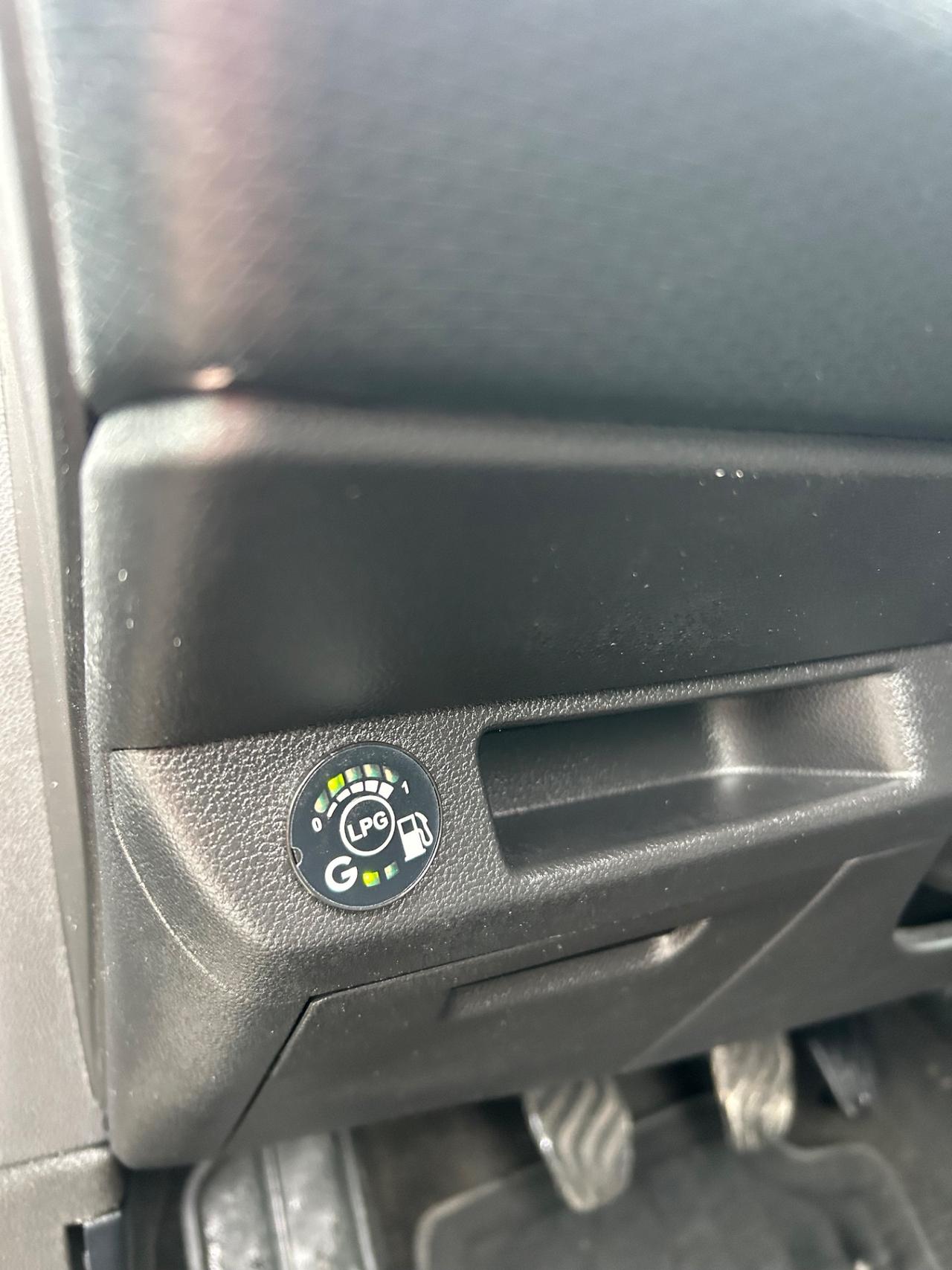 Renault Clio TCe 100 CV GPL 5 porte Intens 2021