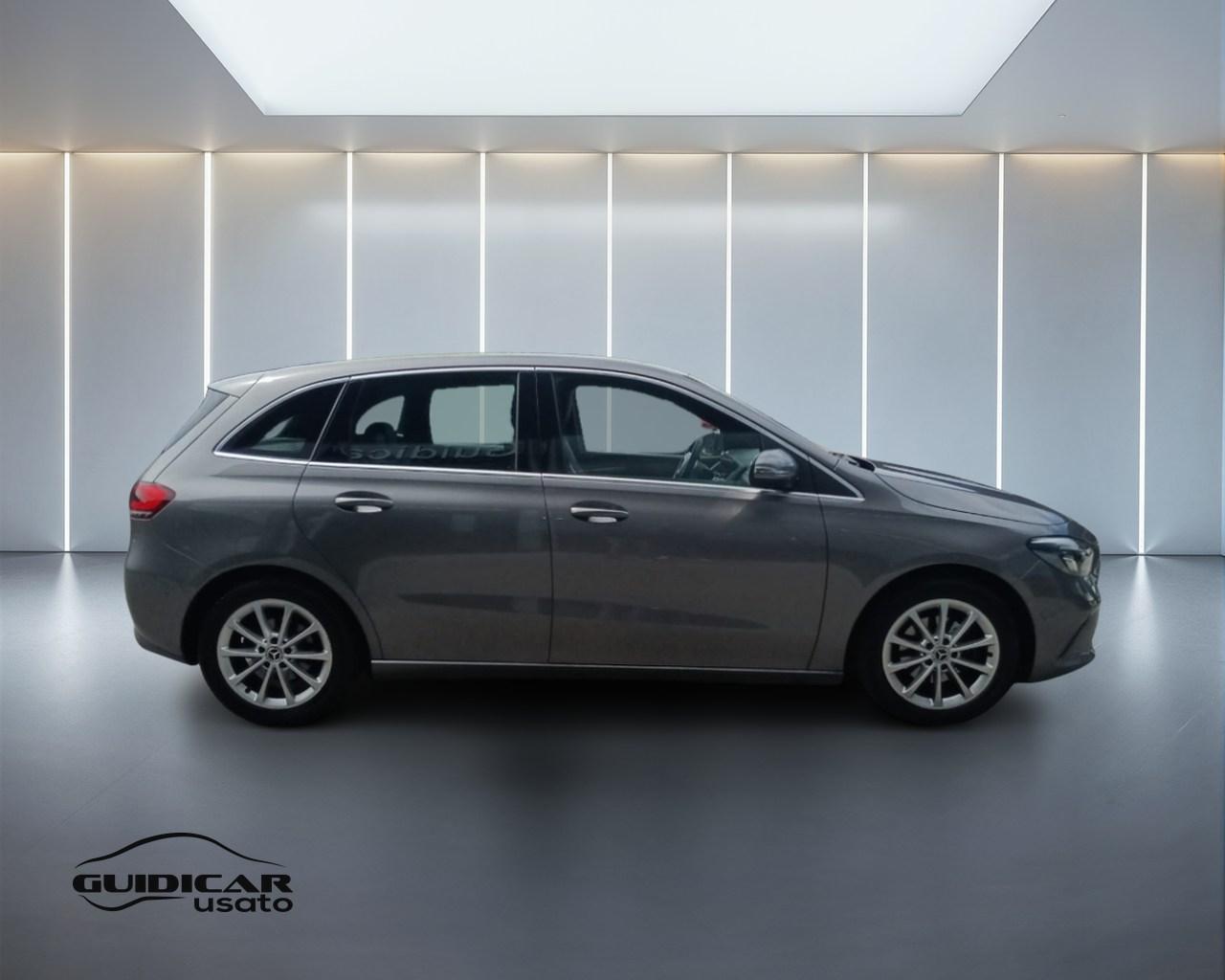 Mercedes-Benz Classe B - W247 2018 - B 180 d Sport Plus auto