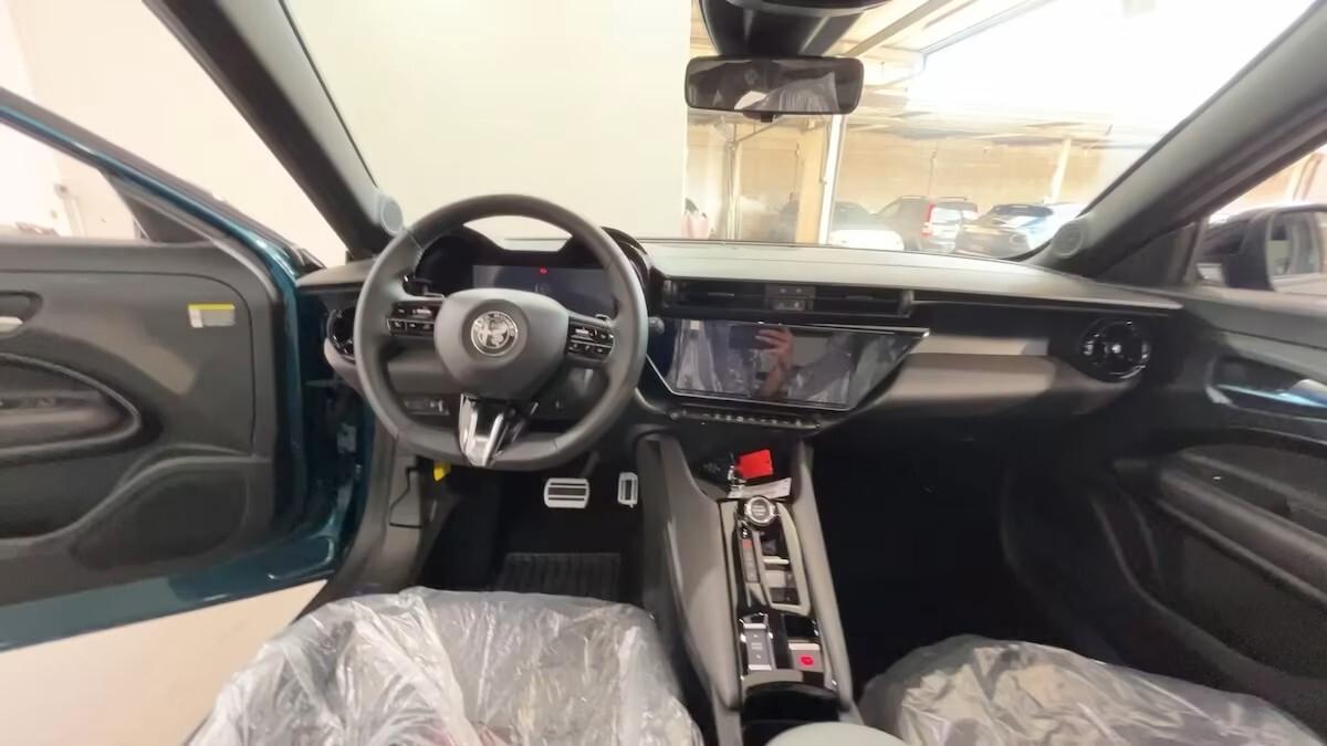 Alfa Romeo Junior 1.2 136 CV Hybrid eDCT6 Speciale KM0