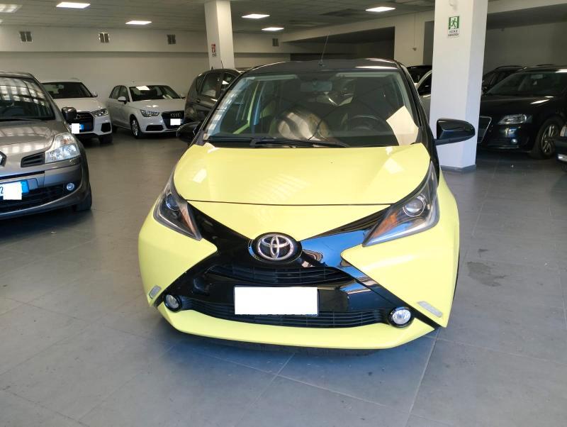 Toyota Aygo 5 Porte Aygo 5p 1.0 x-wave m-mt my15
