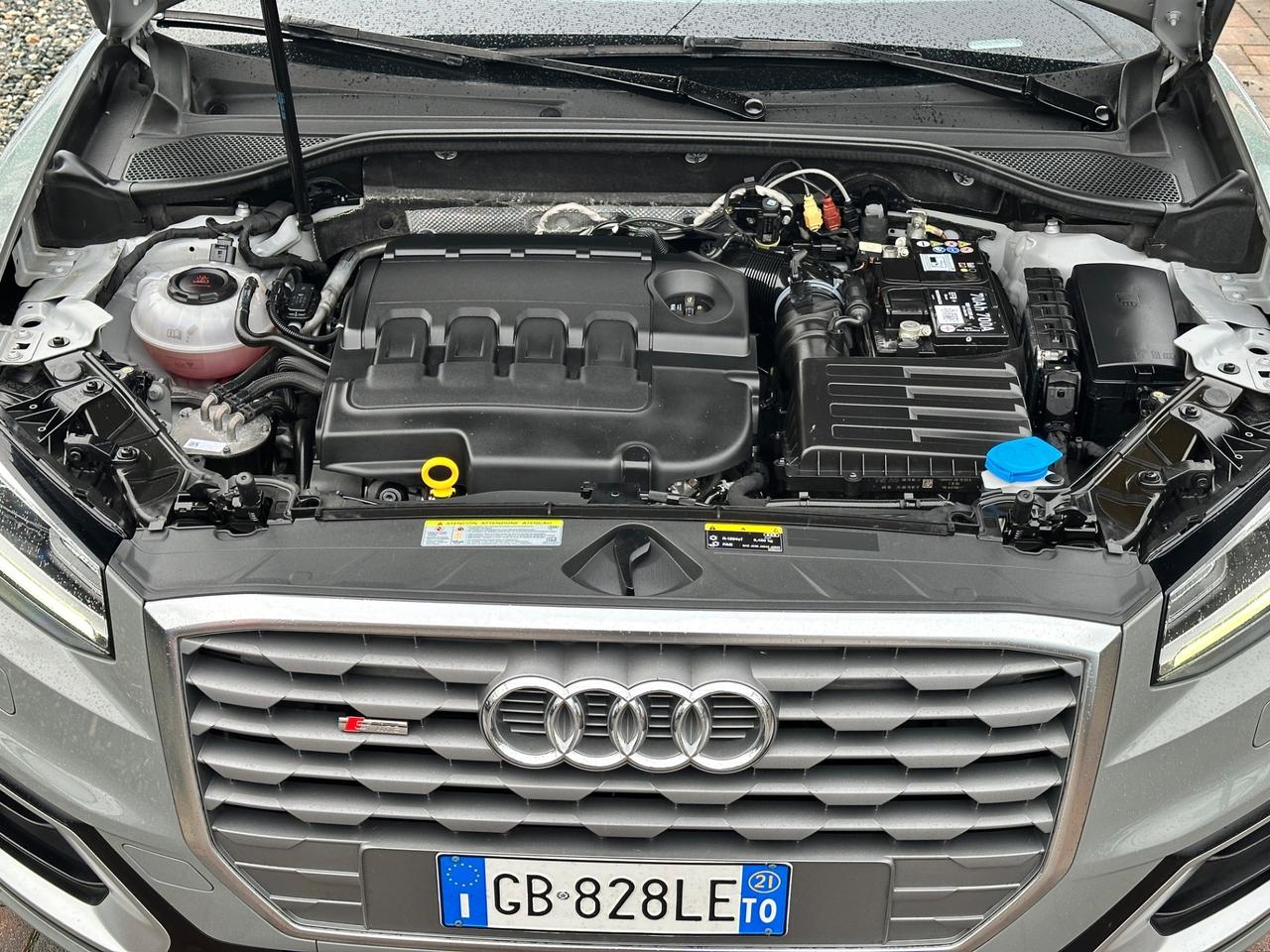 Audi Q2 35 TDI S tronic Identity Black