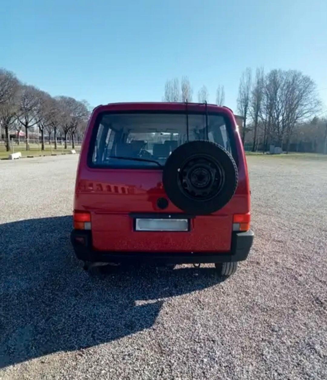 Volkswagen T4 nr. 9 posti, anno 92