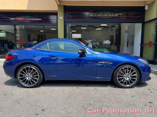 MERCEDES-BENZ SLC 200 Premium