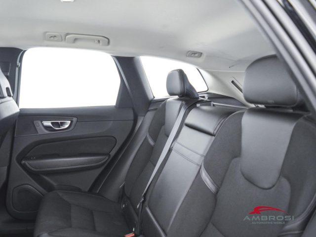 VOLVO XC60 D4 AWD Geartronic Business