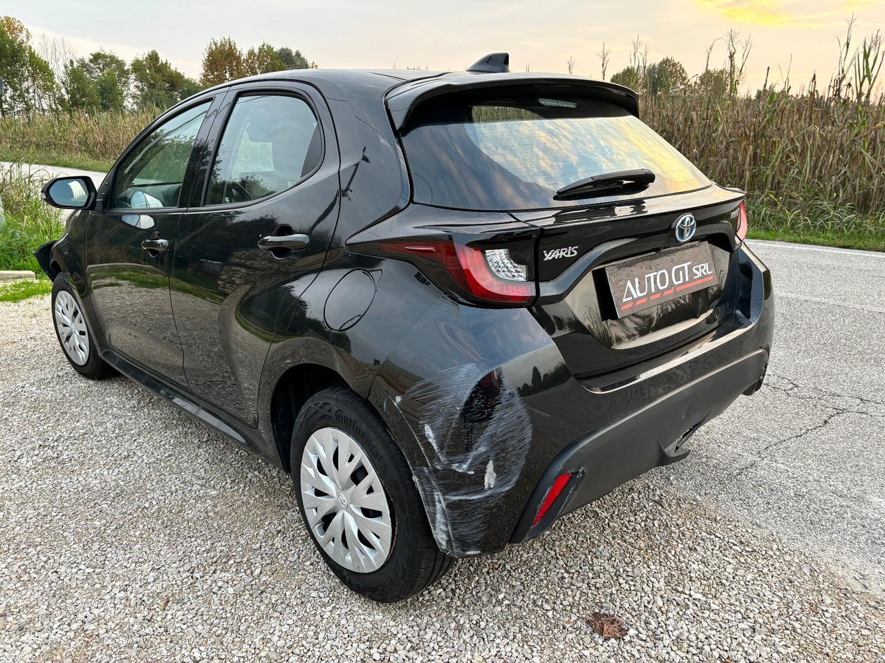 Toyota Yaris 1.5 Hybrid 5 porte Active