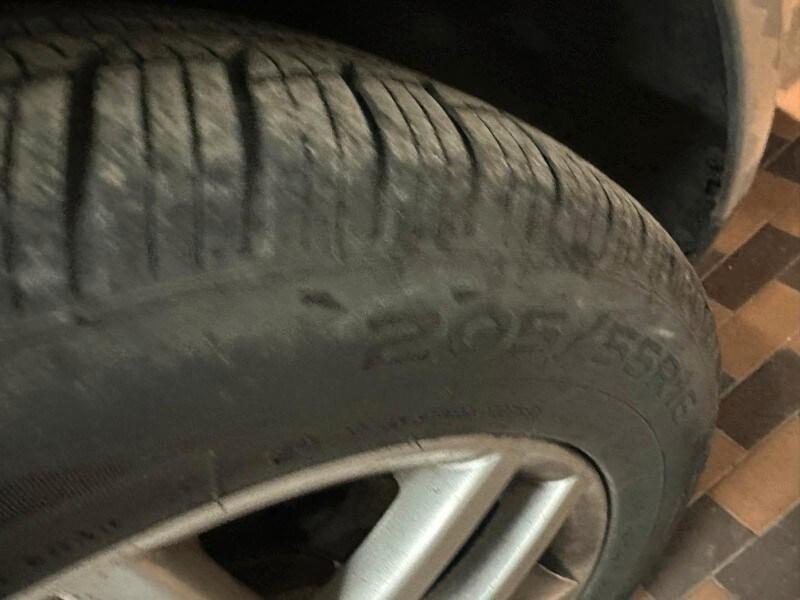 VOLKSWAGEN Golf 4ª serie Golf 1.6 16V cat 5 po...