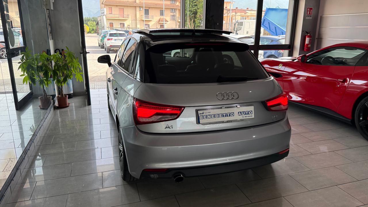 AUDI A1 1.4 TDI S TRONIC TETTO APRIBILE