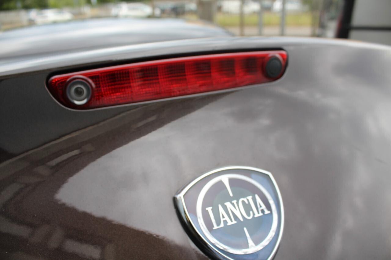 Lancia Thema 3.0 V6 Multijet II 239 CV Executive