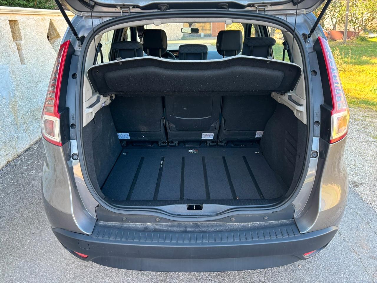 SCENIC XMOD 2010 1.5 D. ( LEGGI ANNUNCIO )