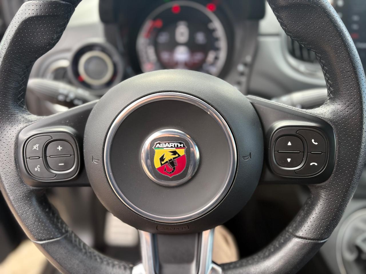 Abarth 595 1.4 Turbo T-Jet 165 CV