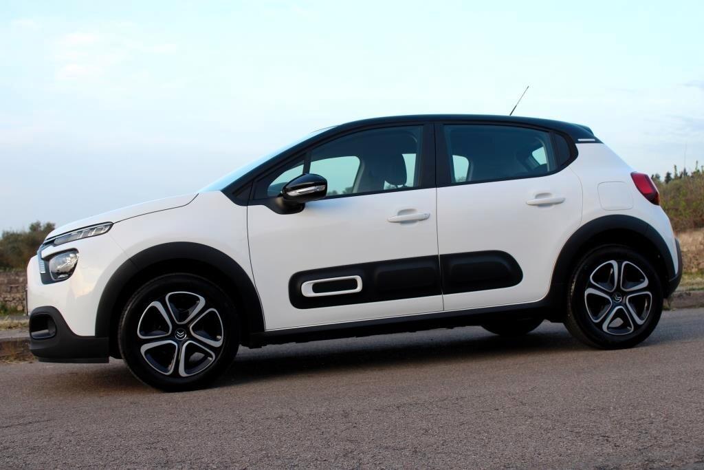 CITROEN C3 1.5 BlueHDi Shine *Bicolore *Carplay