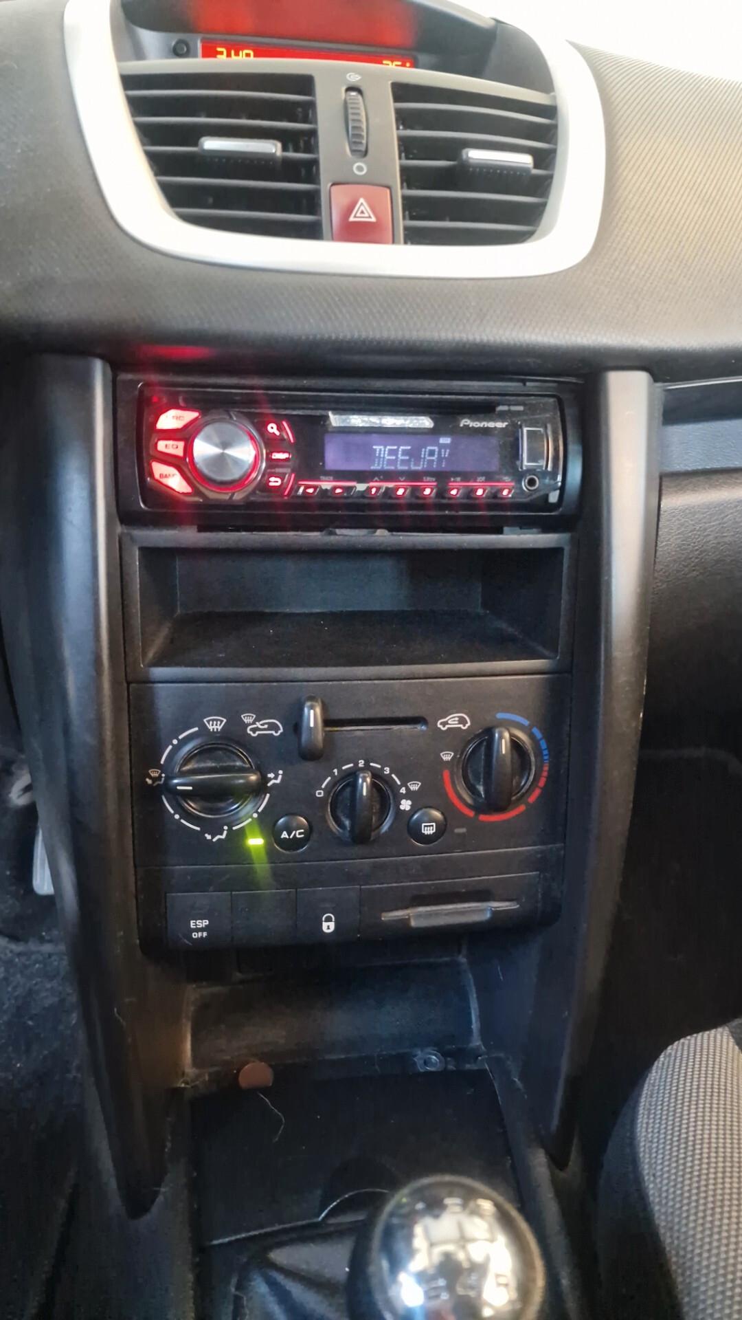 Peugeot 207 1.4 8V 75CV 5p. X Line ECO GPL