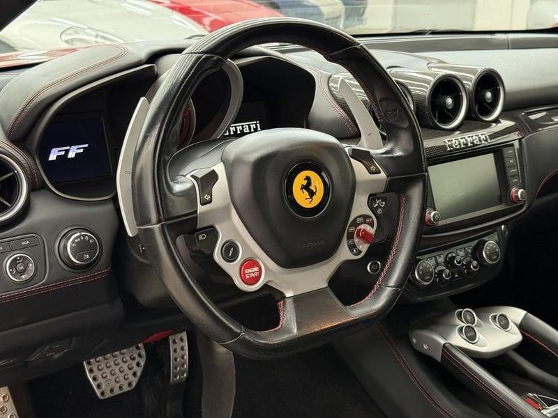 Ferrari FF FF DCT - Sollevatore