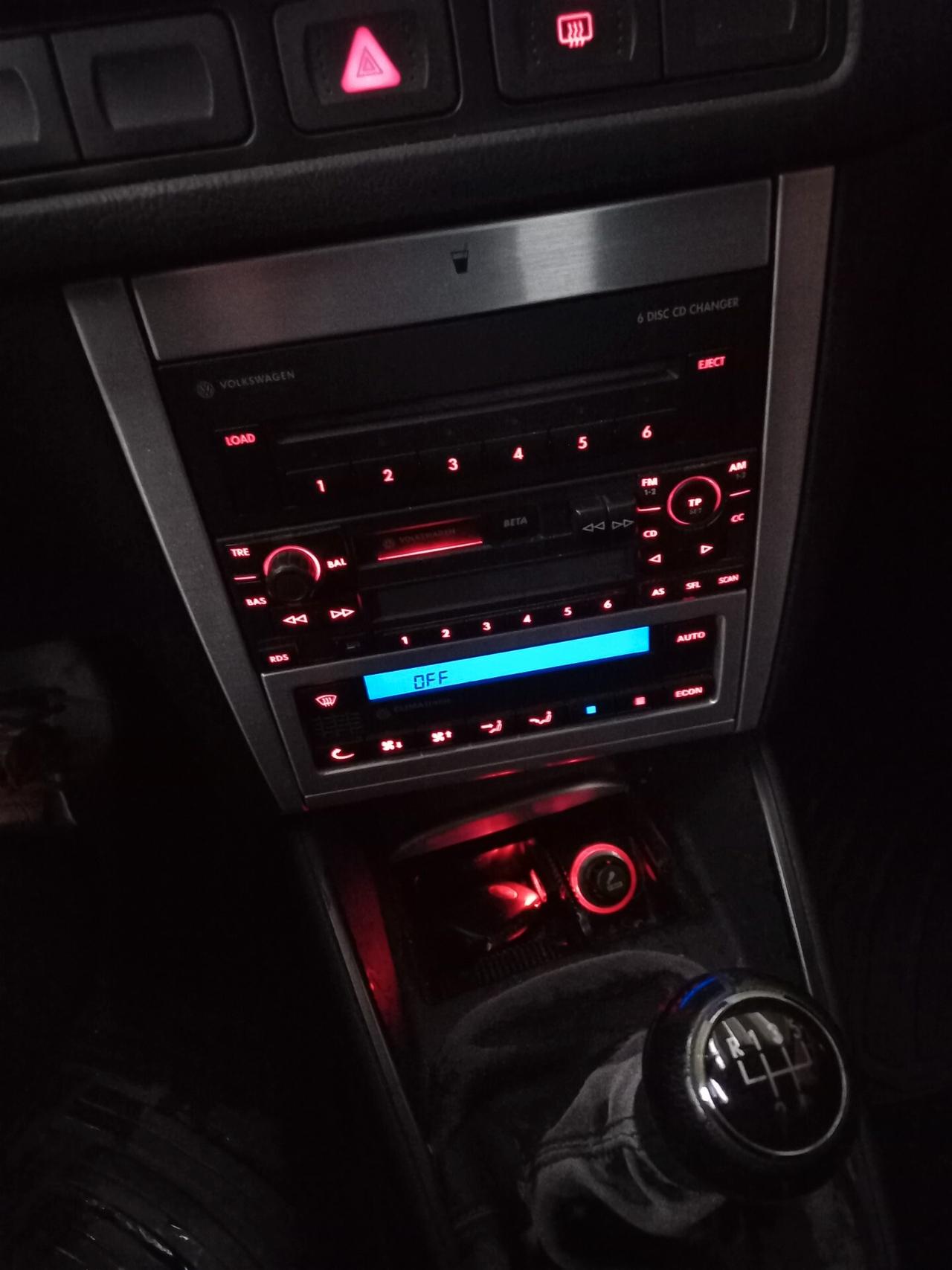 Volkswagen Golf 1.6 16V cat 5 porte Highline