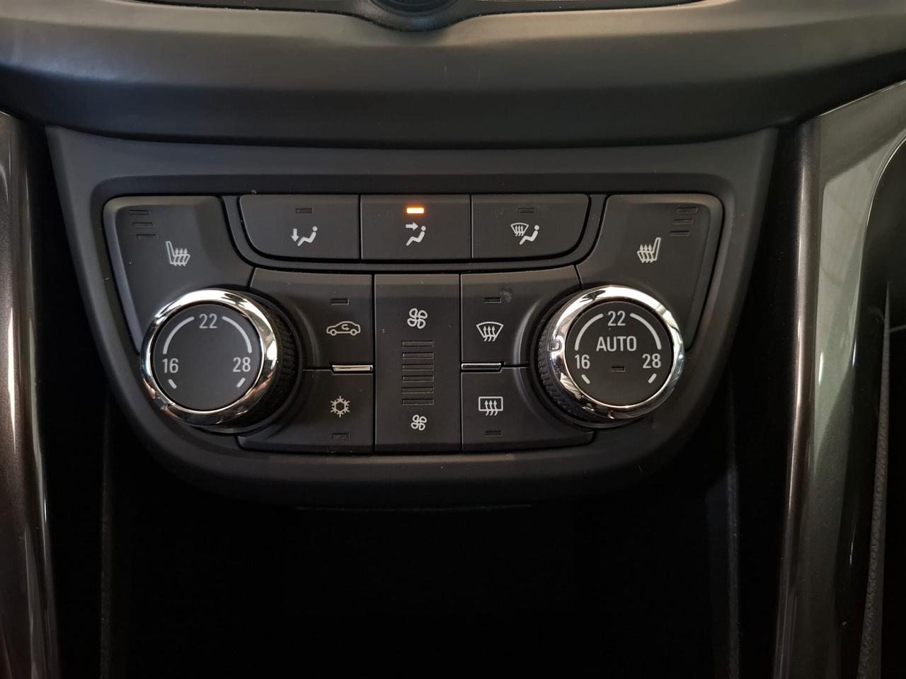 Opel Zafira Innovation Diesel Manuale