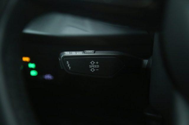 AUDI Q2 1.6 TDI S tronic Sport / Neopatentati