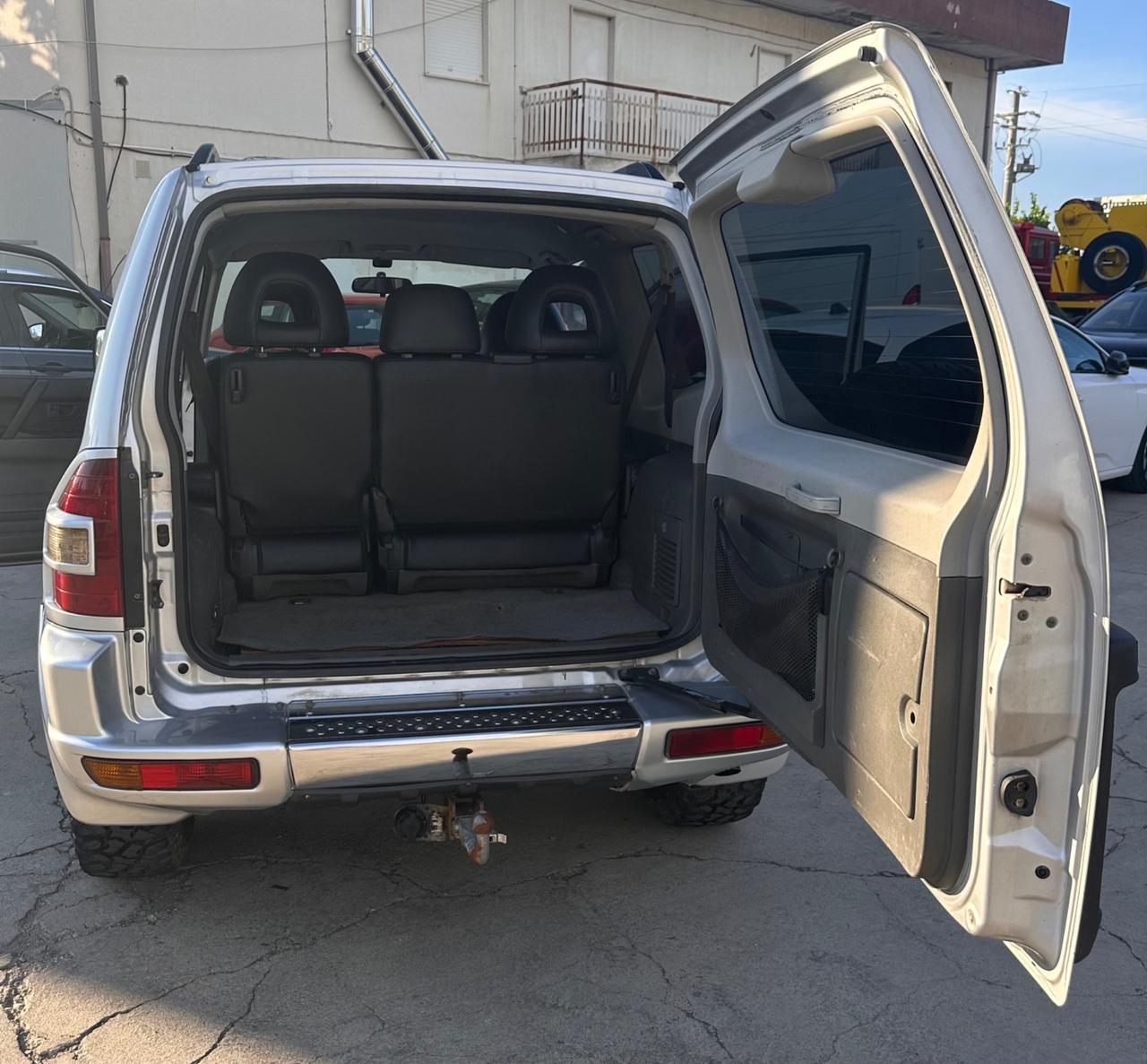 Mitsubishi Pajero 3.2 DI-D 165cv 3p. GLS GANCIO TRAINO