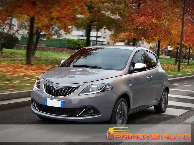 LANCIA Ypsilon 1.0 FireFly 5 porte S&S Hybrid Alberta Ferretti