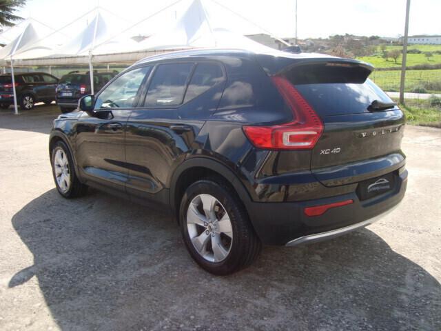 Volvo XC40 2.0 d3 Momentum Core awd auto my21