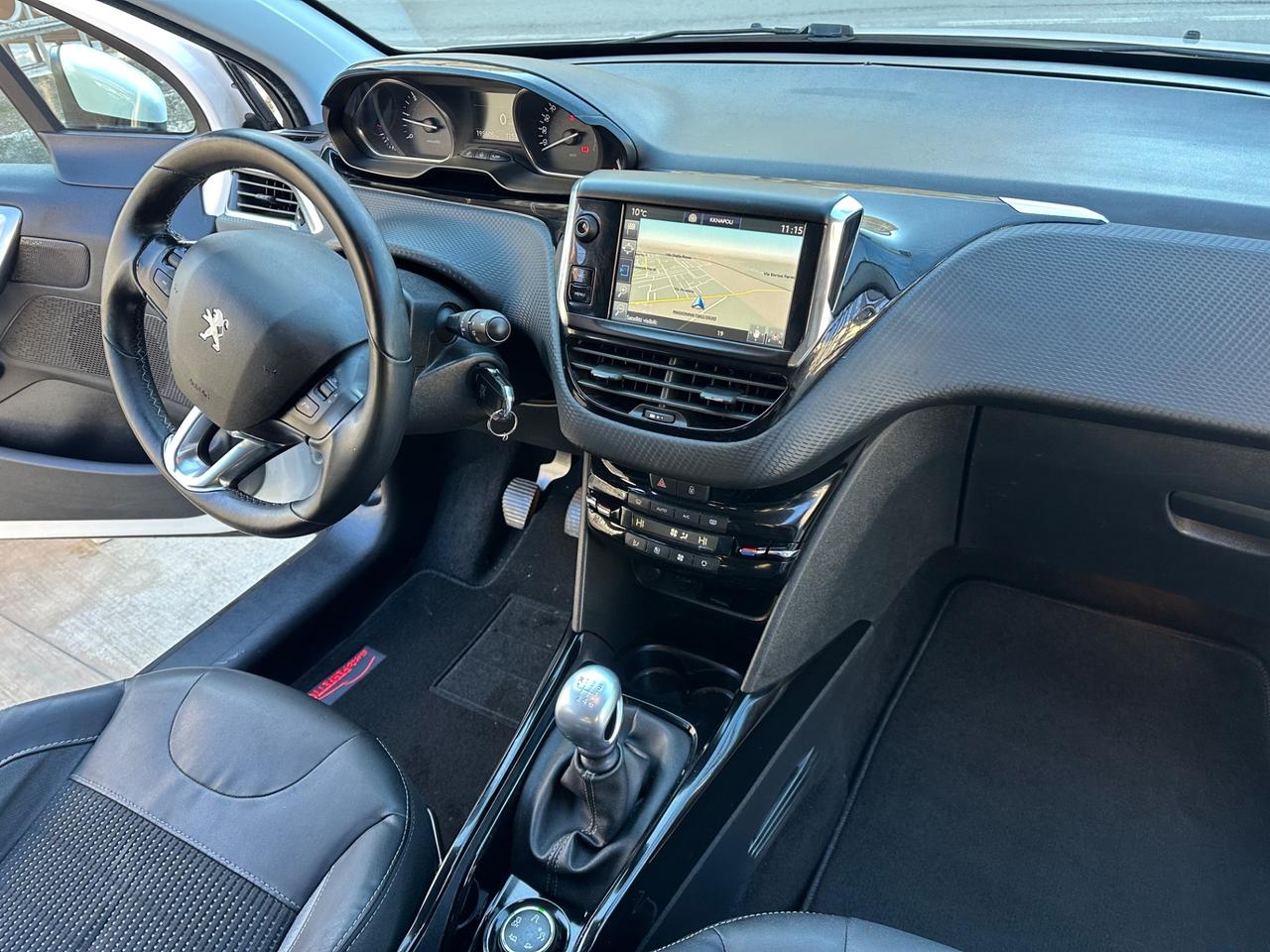 Peugeot 2008 BlueHDi 100 Allure