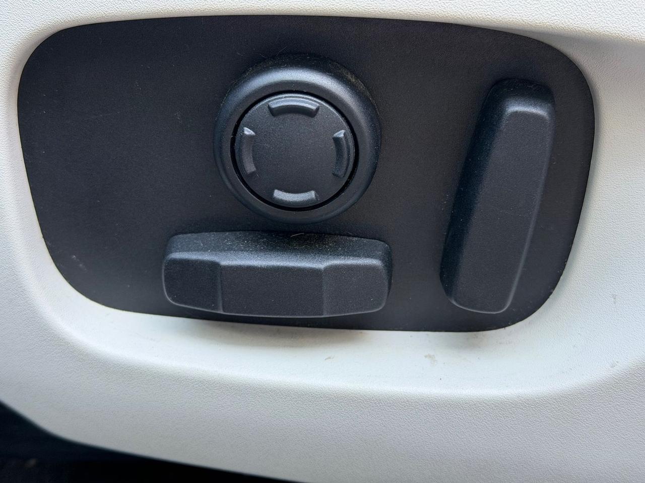 Land Rover Discovery Sport 2.0 TD4 HSE #10320