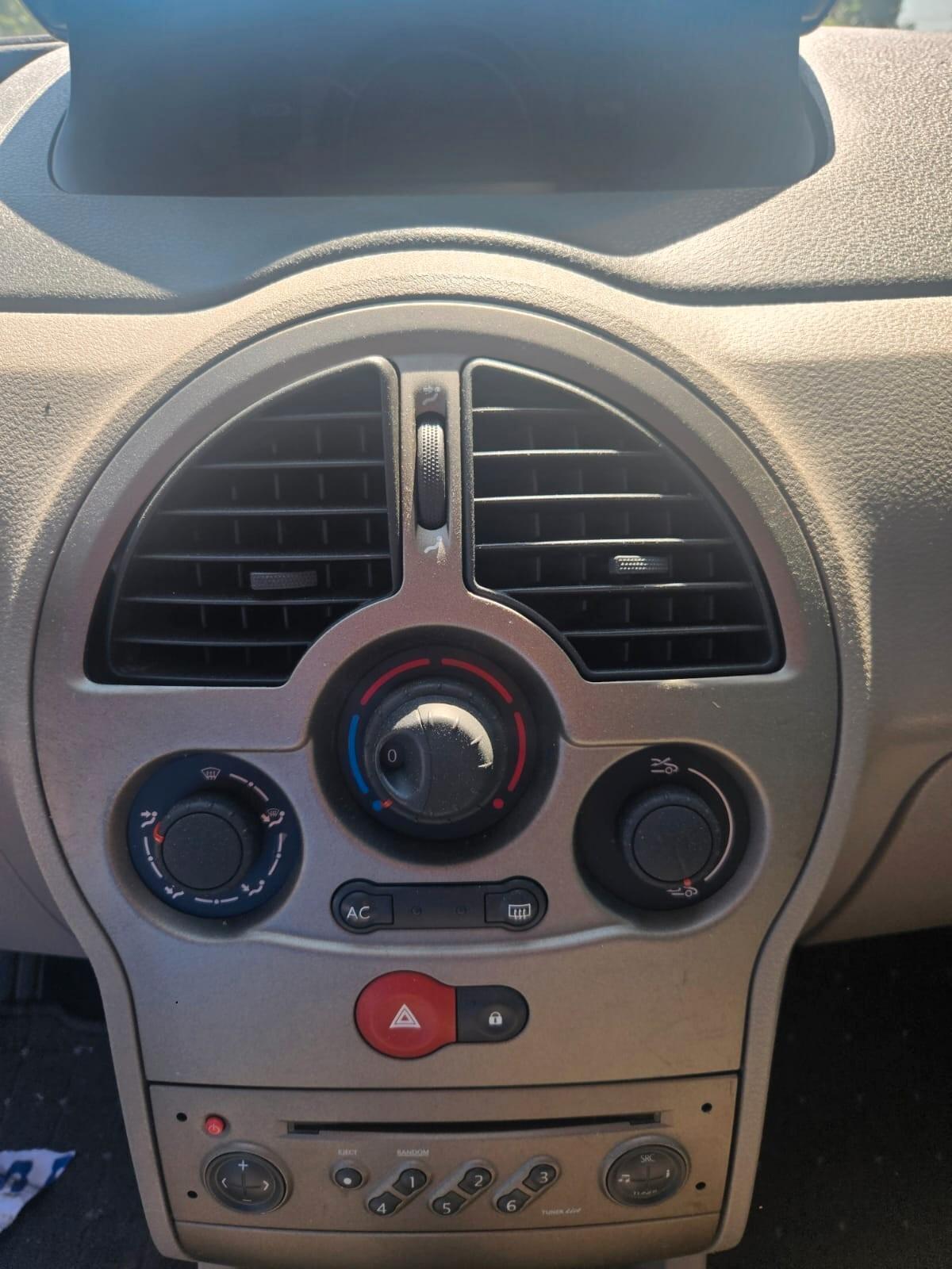 Renault Modus 1.2 16V Luxe Dynamique