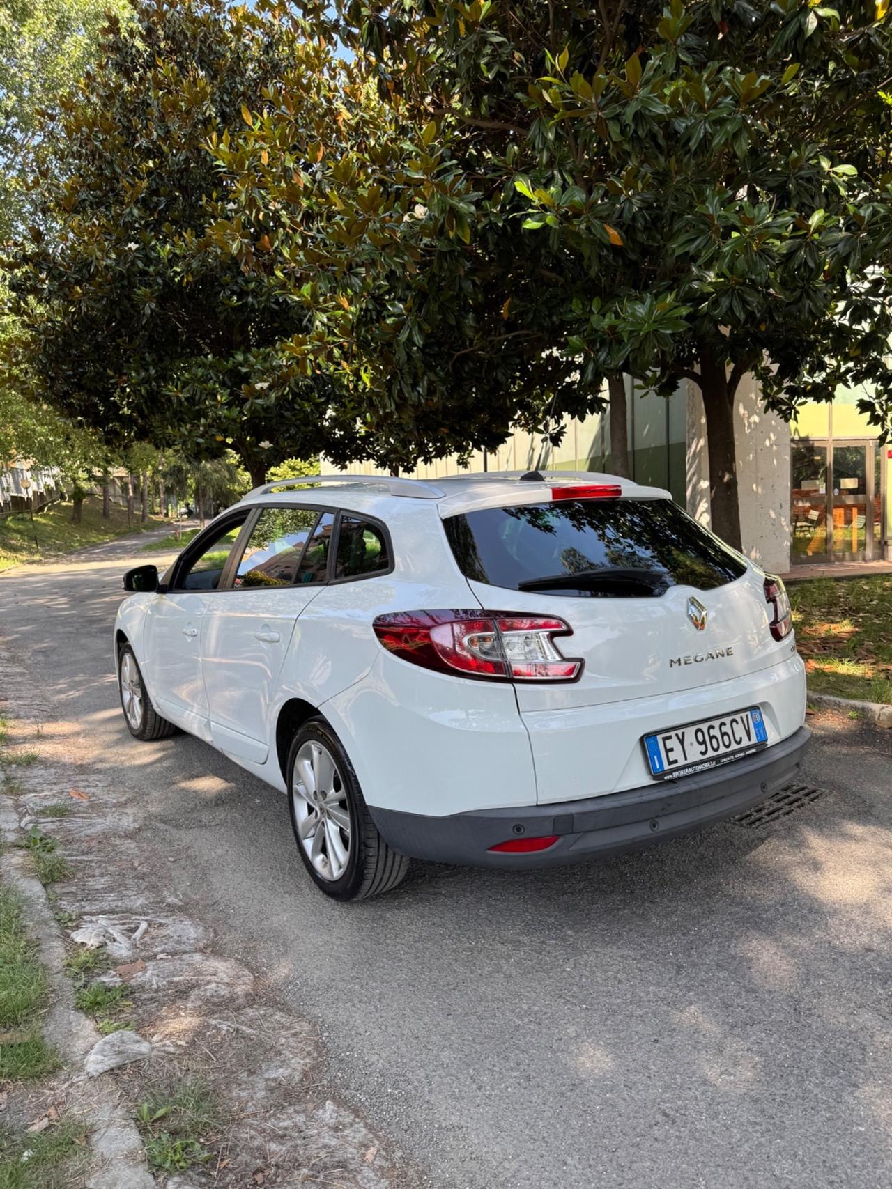 Renault Megane Mégane 1.5 dCi 110CV EDC SporTour Wave