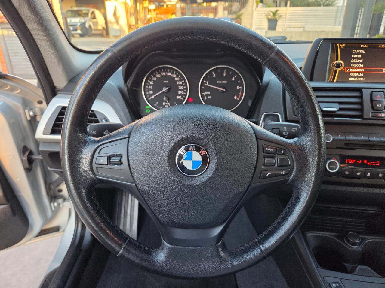 Bmw 118 118d 5p. Urban