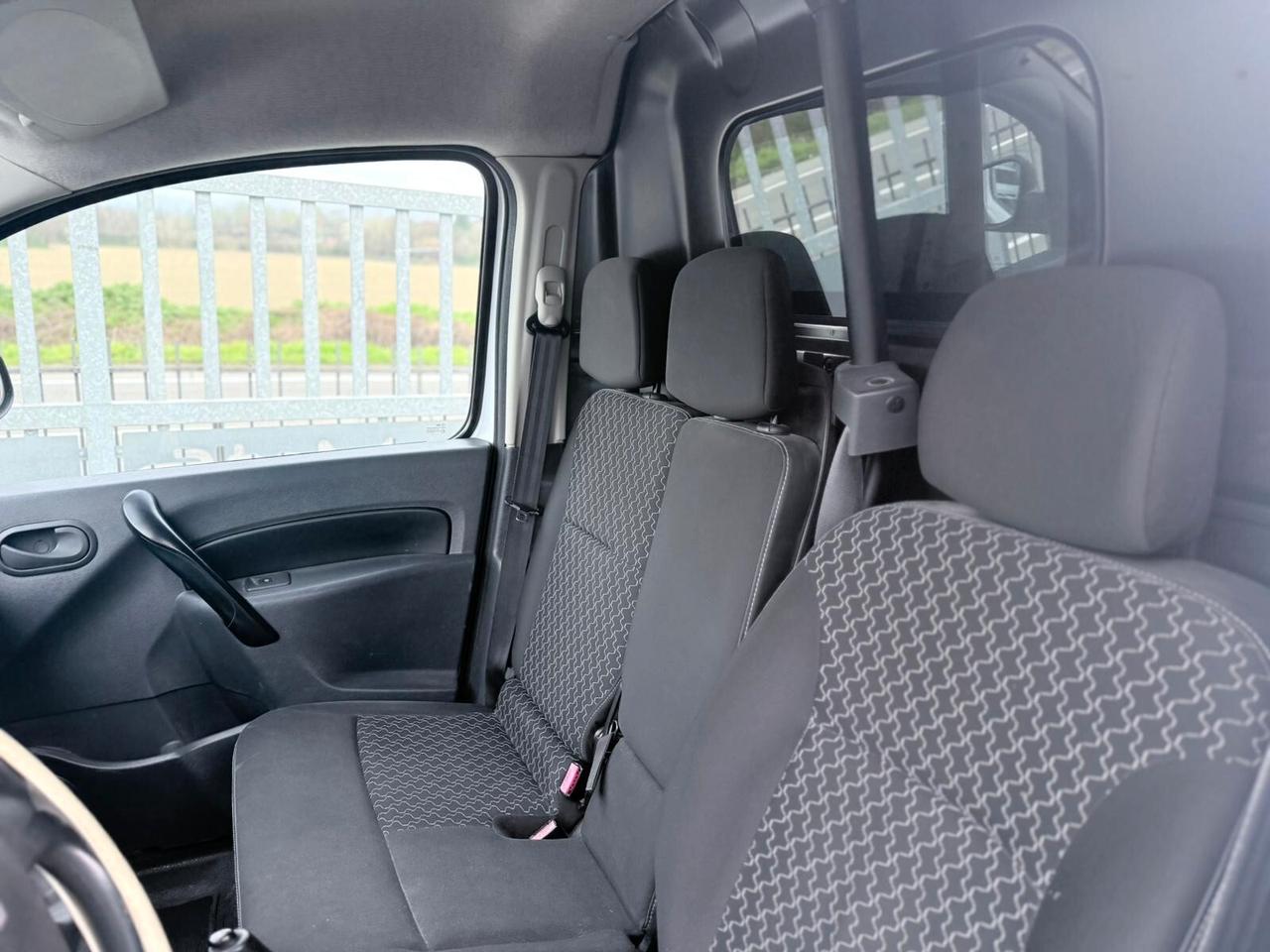 Renault Kangoo 1.5 DIESEL 2014 3POSTI